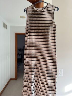 Universal Thread Sleeveless Cream and Black Striped Maxi Dress